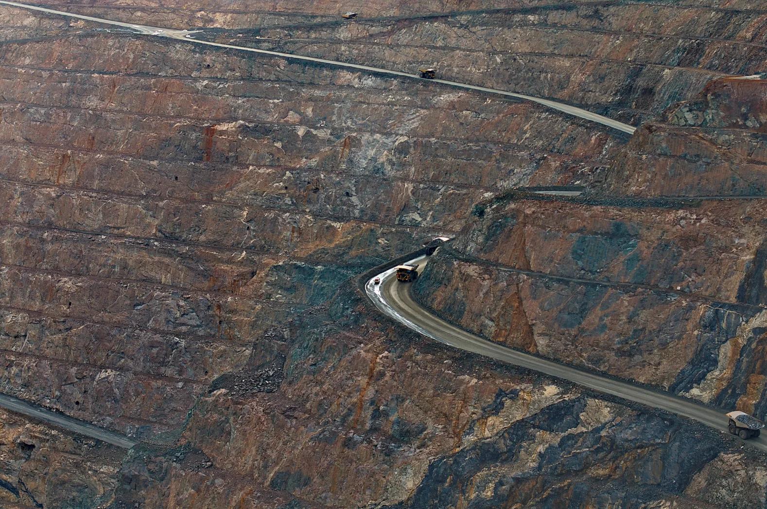 Mongolia’s Copper Exports Stall at the Chinese Border, Putting Over USD 1 Billion at Risk